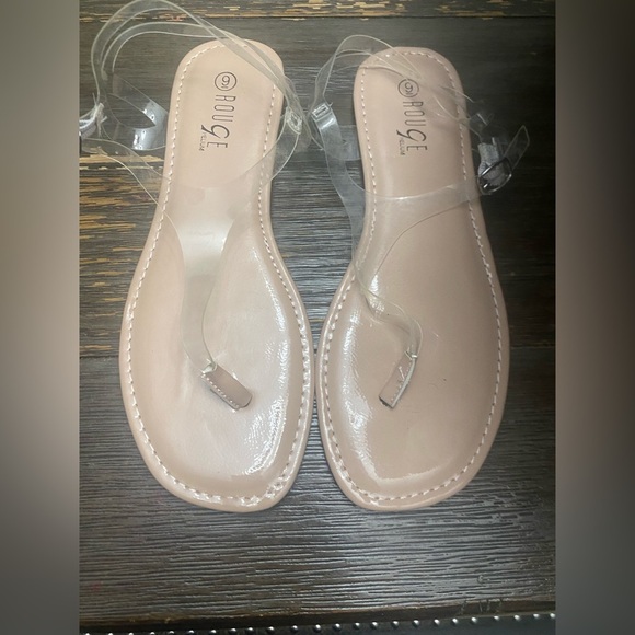Rouge Helium Clear PVC Straps Slip On Sandals Size 9 - Picture 1 of 3